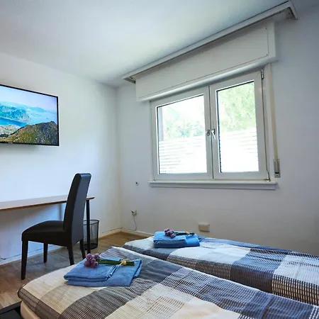 Grosszuegiges Nahe Frankfurt Apartment Rote Warte