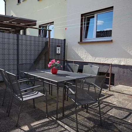 Grosszuegiges Nahe Frankfurt * Rote Warte