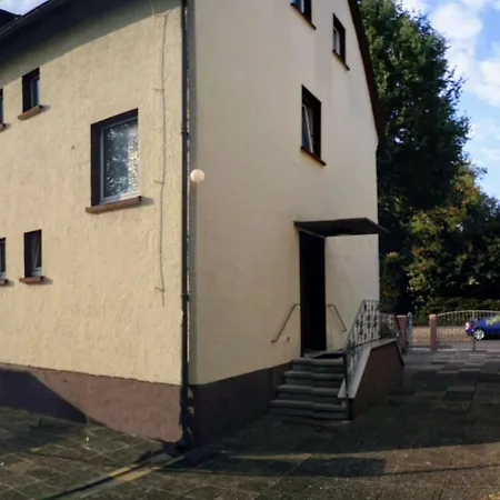 アパート Grosszuegiges Nahe Frankfurt